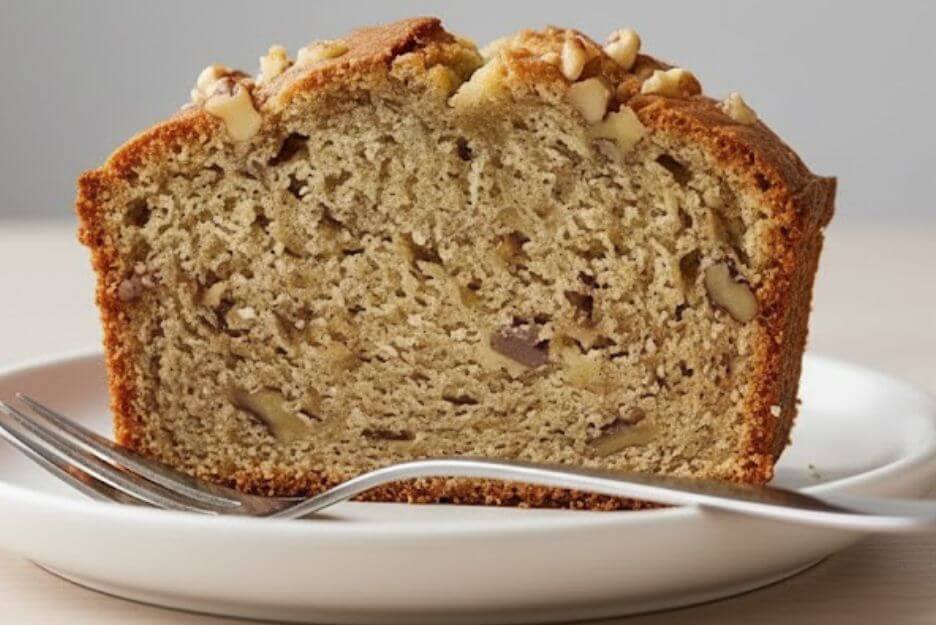 moist banana and nuts cake