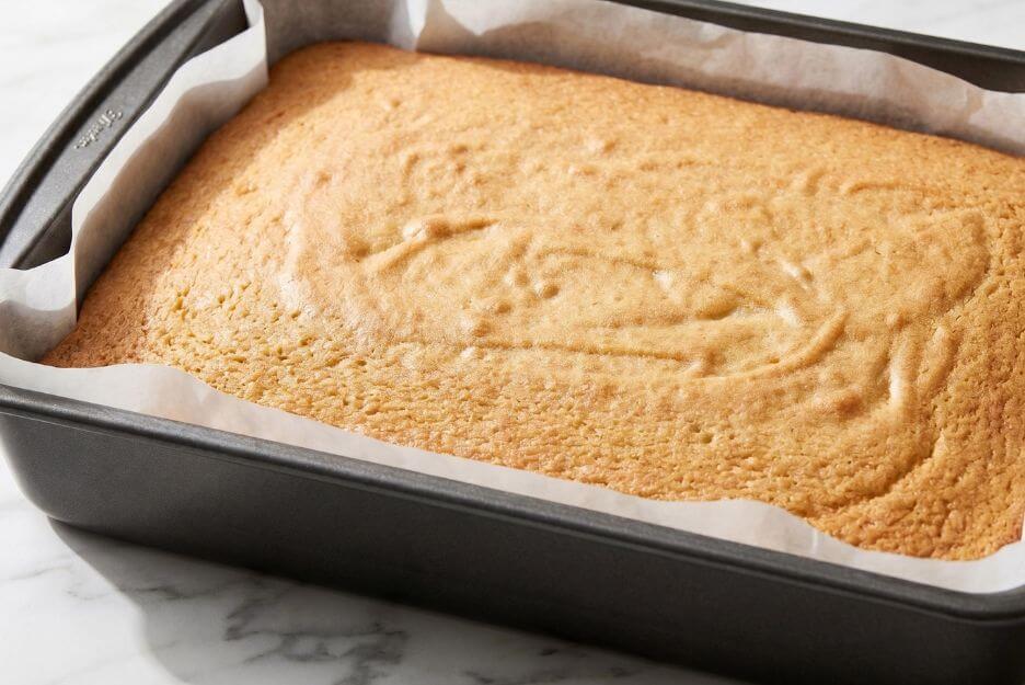 Easy Vanilla Sheet Cake