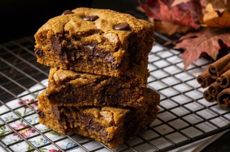 Pumpkin Chocolate Chip Bars: Easy & Chewy